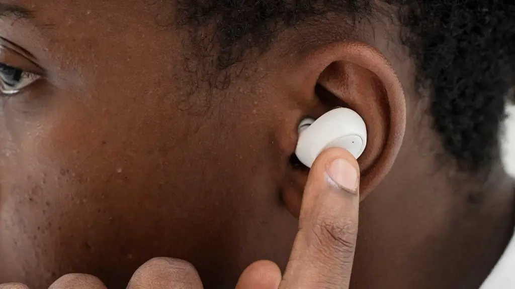 earbuds-falling-out-ear-canal-shape